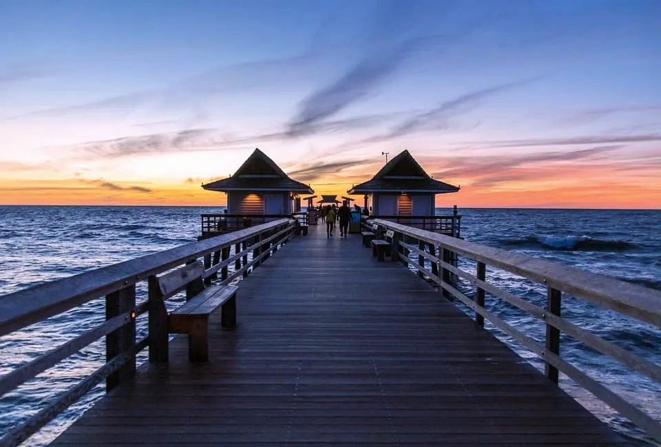 Strolling the fanous Naples Pier is among the best things to so in Southwest Florida 