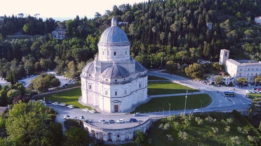 Todi is among the best day trips from Rome Italy 