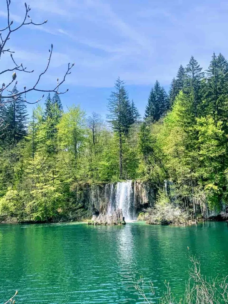 Visit Plitvice Lakes waterfalls