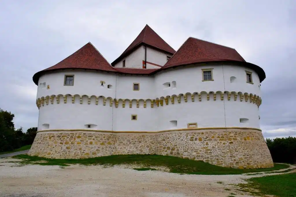 20 Best day trips from Zagreb Croatia by a Local 12 Visiting Veliki Tabor Castle is among the best day trips from Zagreb Croatia