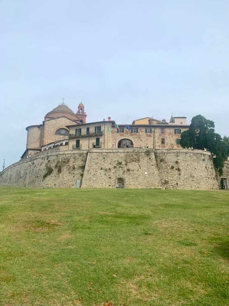 Visiitng Castiglione del Lago is among the best things to do in Umbria Italy 