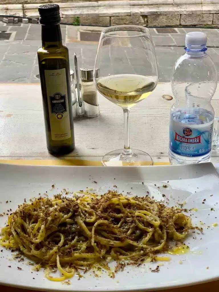 25 Best Things to Do in Umbria Italy (2023) 25 Trying the traditional Umbrian Umbricelli pasta with truflles is one of the best things to do in Umbria