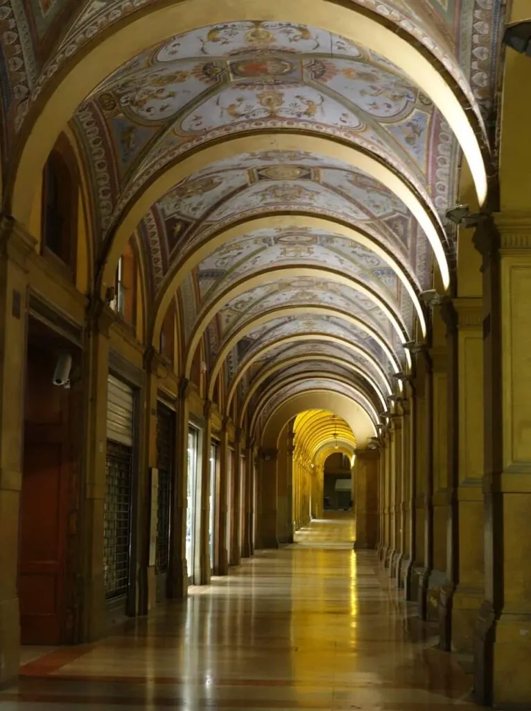 Strolling the historic porticos is one of the best things to do in Bologna Italy 