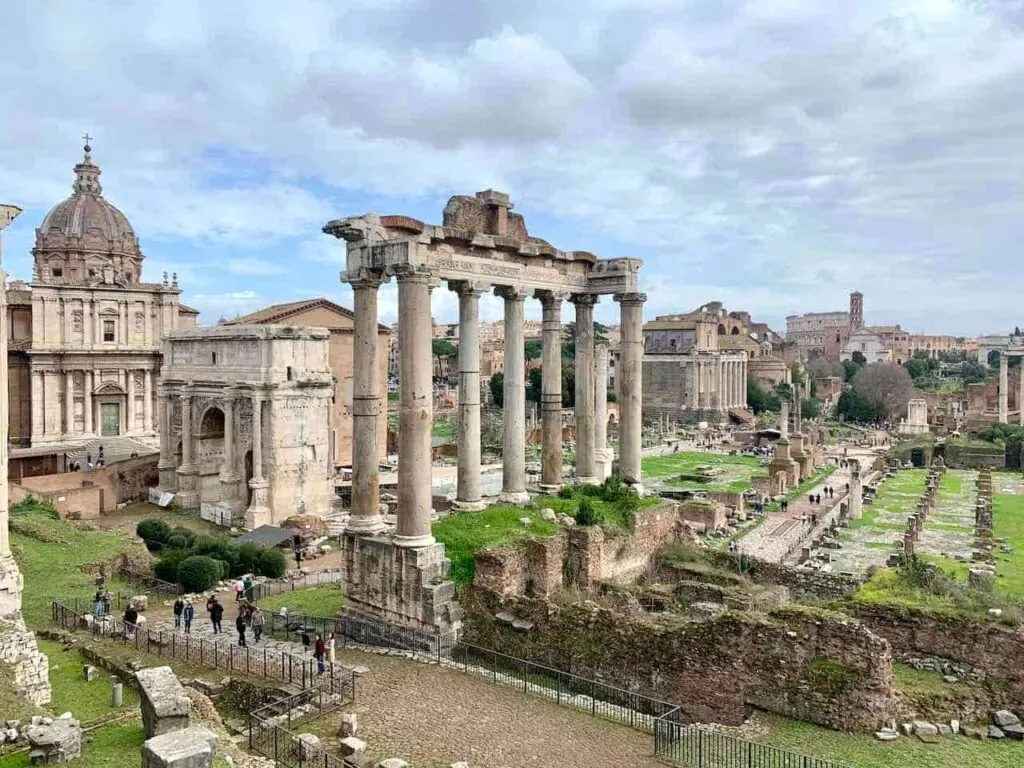 The Roman Forum in a must-see on nay 2 days in Rome itinerary 