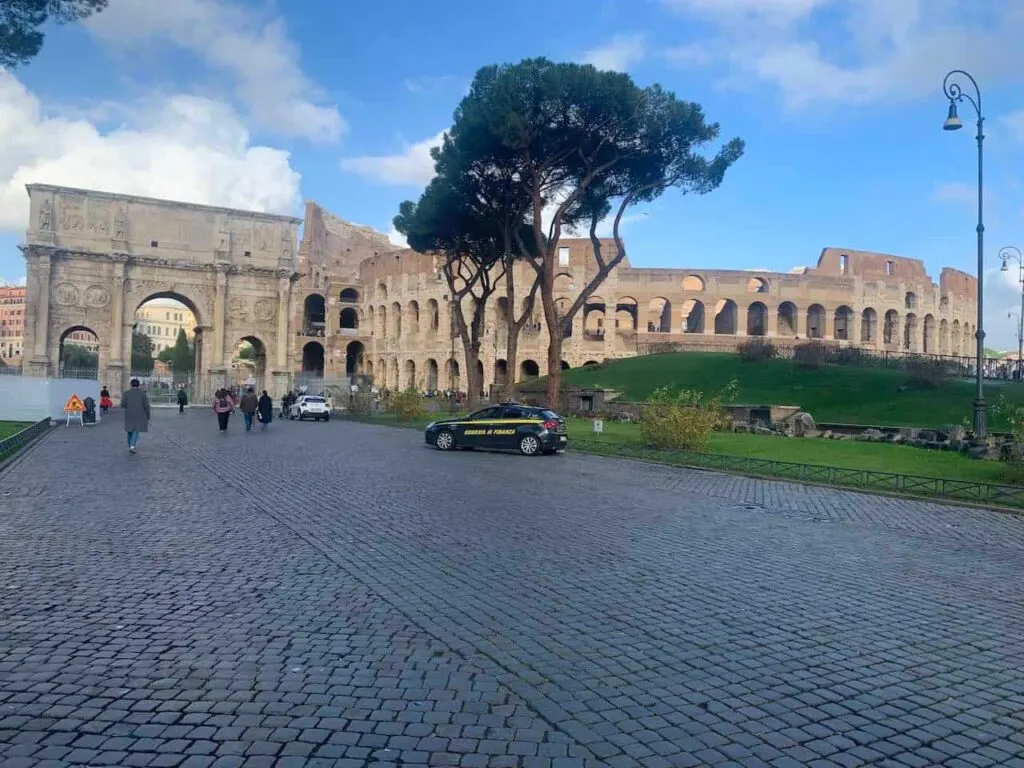 The Colossum and Arch of Constantine are musts on any 2 days in Rome itinerary