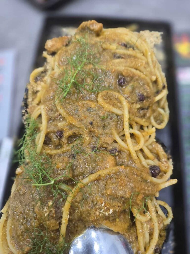 20 Unforgettable Things to Do in Palermo, Italy: Churches, Cannoli, and Crystal-Clear Seas 20 Pasta con le sarde e finocchietto in Palermo