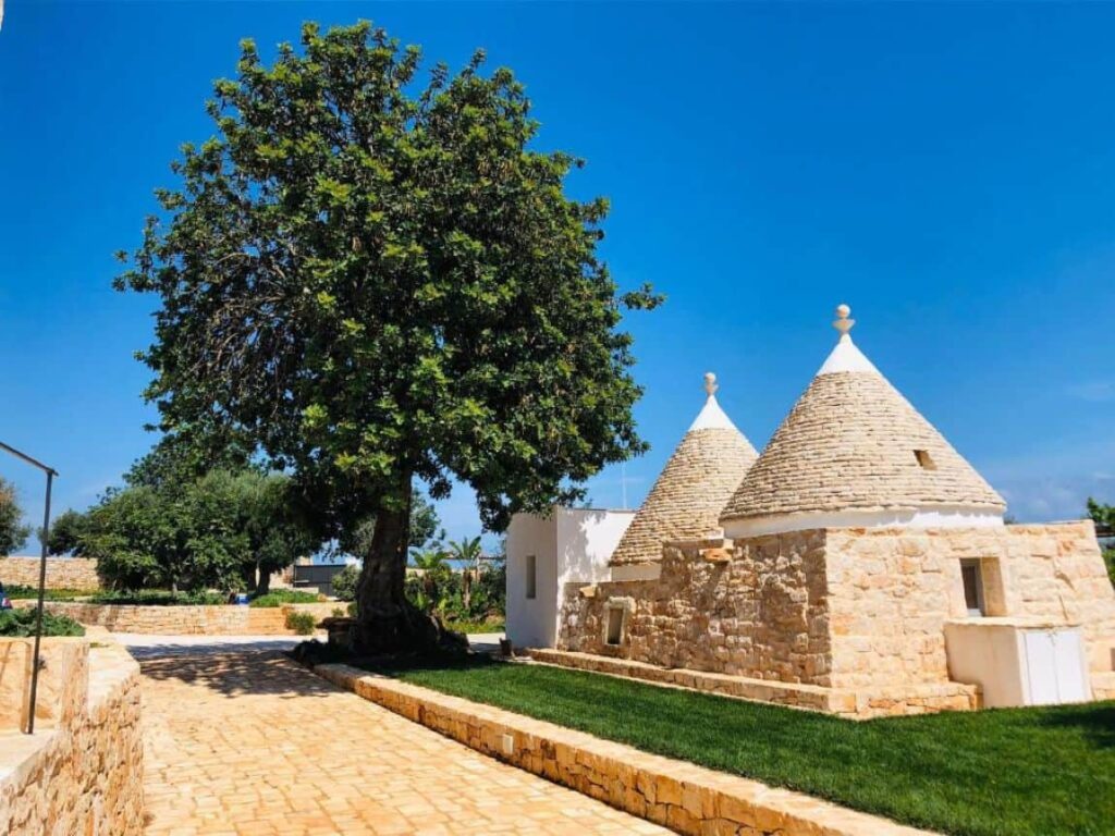 Augusta Trulli Resort B&B. it is among th e best trulli hotels in Puglia. 