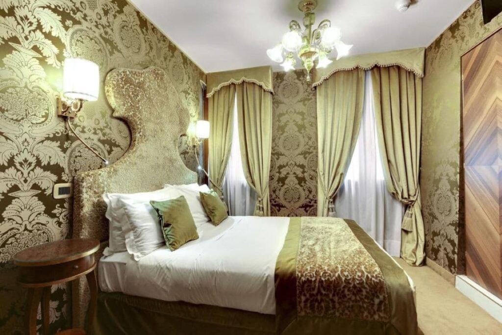 Hotel Casanova in Venice . It is  one of the best hotels in Venice Italy. 