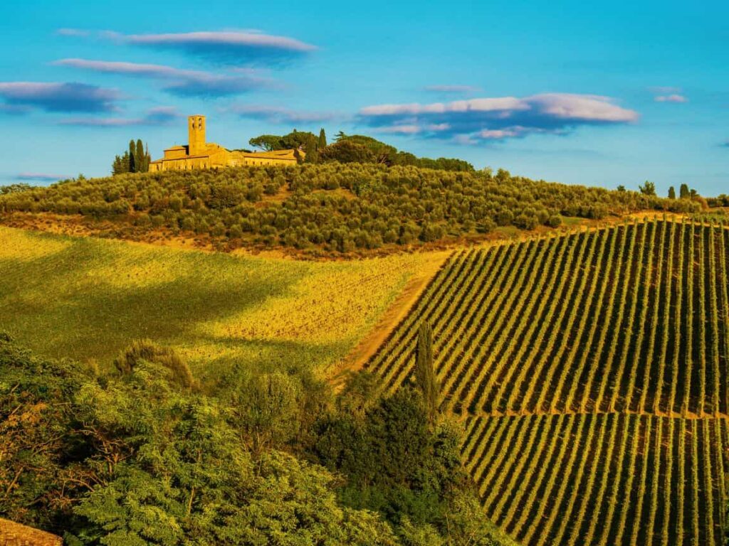Italy in October Is Insanely Beautiful – See Why You Must Go 3 Tuscany in October