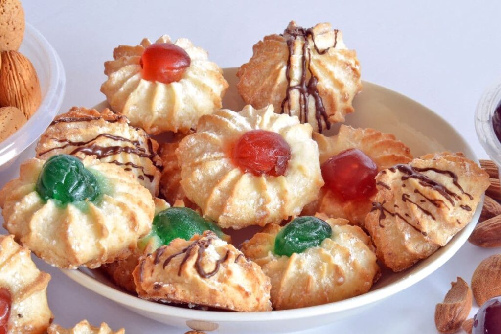 paste di mandorla. these almond cookies are emong the best traditional Sicilian desserts. 