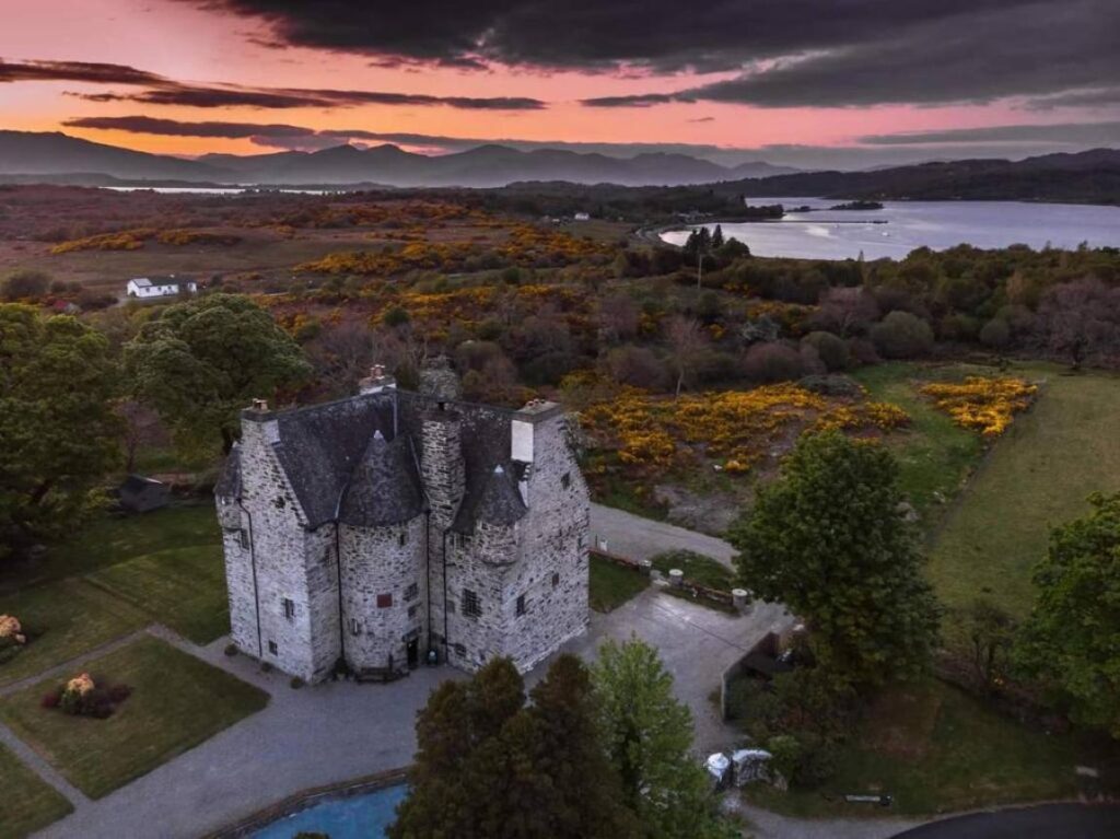 The Prettiest Castle Hotels in Scotland You’ll Want to Book Right Away 8 Barcaldine Castle. It is one of the best castle stays in Scotlaand.