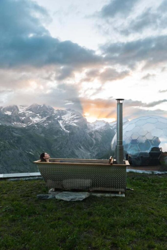 Sleeping Above the Clouds: The Highest Hotels in Europe You’ll Never Forget 5 Le Refuge de Solaise. It is one of the highest hotels i Europe.