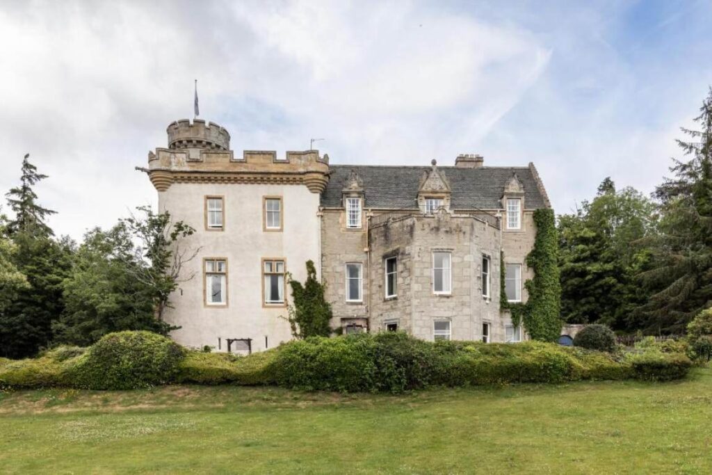 The Prettiest Castle Hotels in Scotland You’ll Want to Book Right Away 13 Tulloch Castle Hotel. It is one of the best castle stays in Scotland.